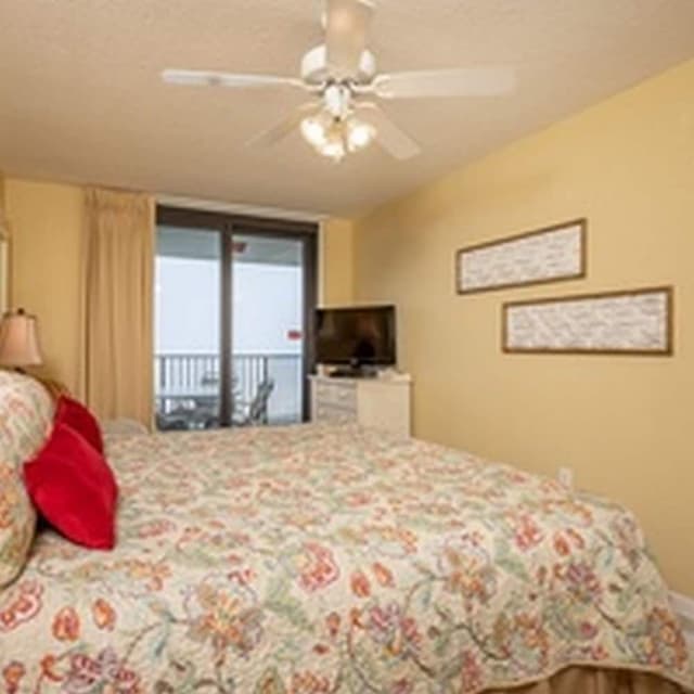 Condo, 2 Bedrooms