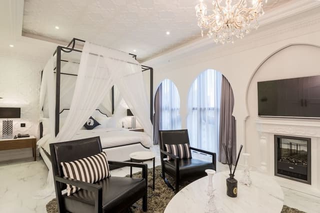 Designers Suite (Design of the room will be randomly assigned)