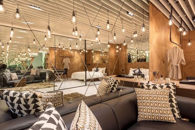Designers Suite (Design of the room will be randomly assigned)