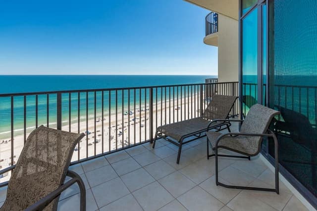 Condo, 3 Bedrooms