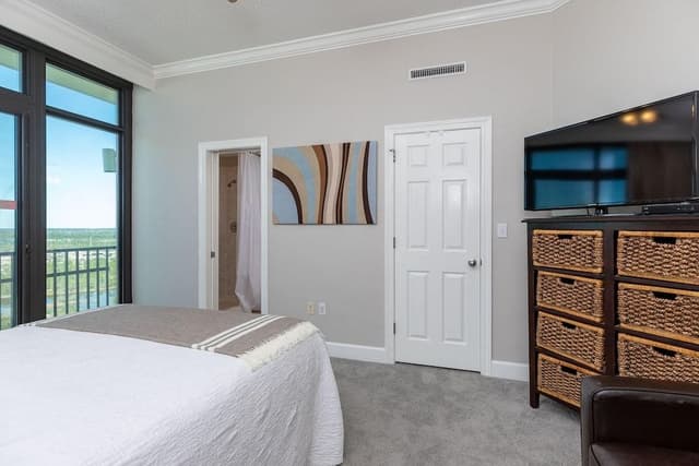 Condo, 4 Bedrooms