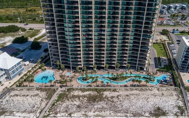 Condo, 4 Bedrooms