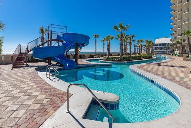 Condo, 4 Bedrooms