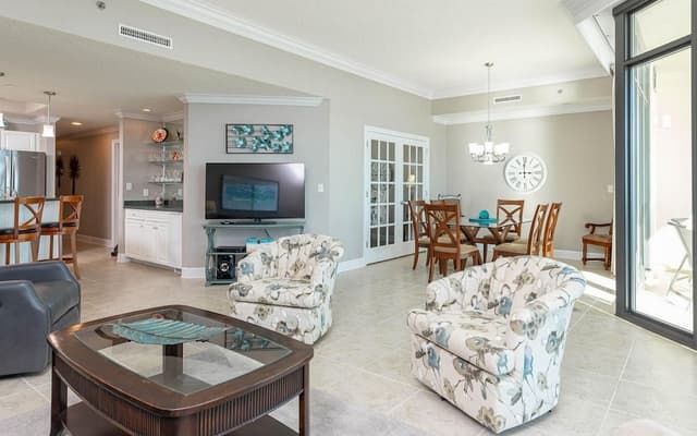 Condo, 3 Bedrooms