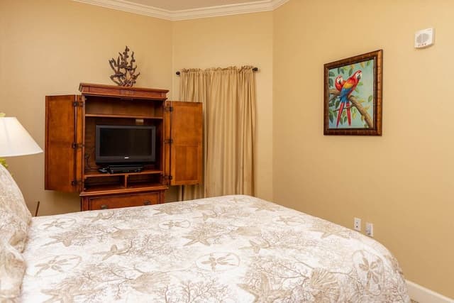Condo, 3 Bedrooms