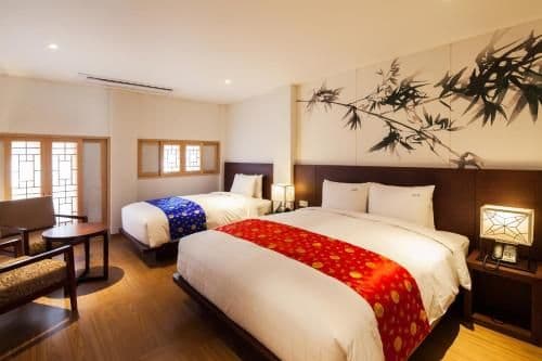 Deluxe Room with 1 double bed and 1 single bed
