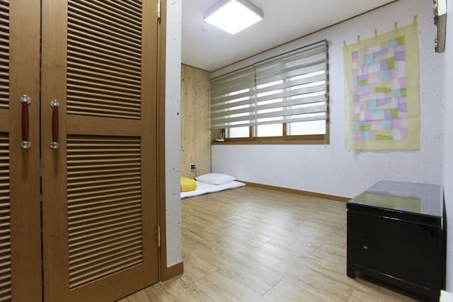 Korean Style Quad Room with Private Shower Booth and Toilet (Free Korean Style Breakfast)