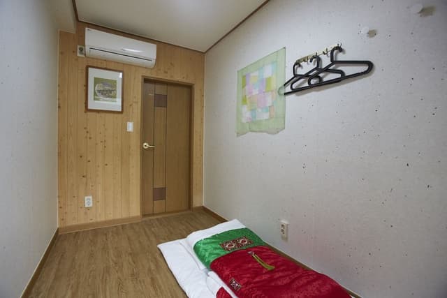 Korean Style Double Room with Private Shower Booth and Toilet (Free Korean Style Breakfast)