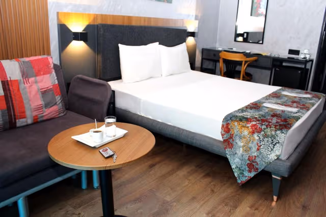Deluxe Double or Twin Room