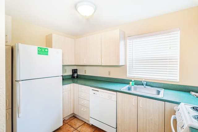 Two bedroom, 1 Bath, Patio View