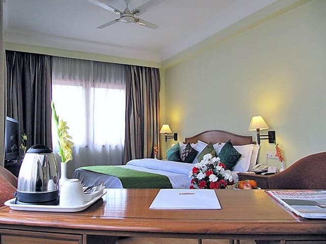 Superior Twin Room, 1 King Bed, Non Smoking, Garden View