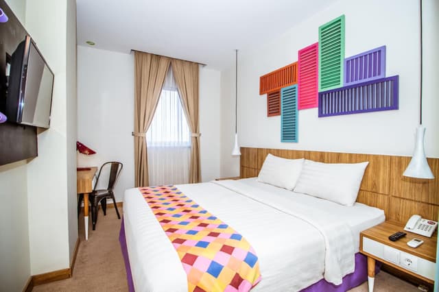 Deluxe Queen Room