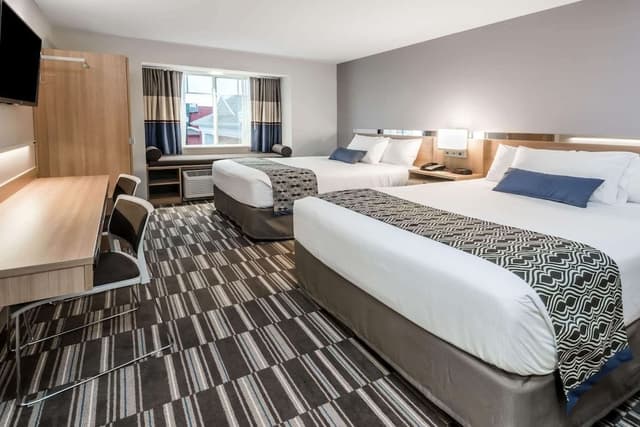 Room, 2 Queen Beds, Non Smoking