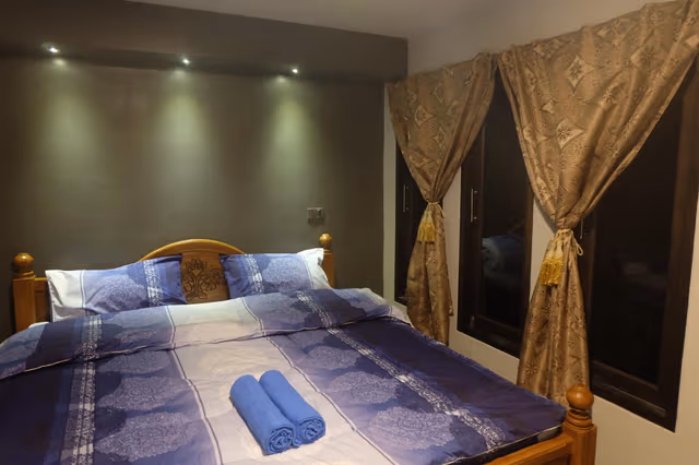 Deluxe King Room