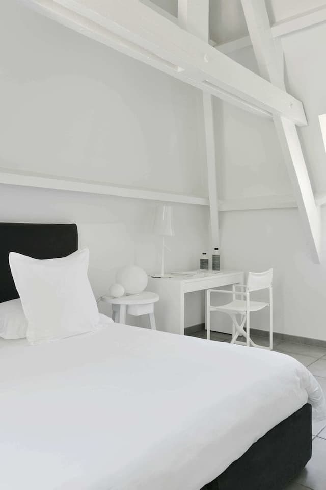 Atelier Room 7