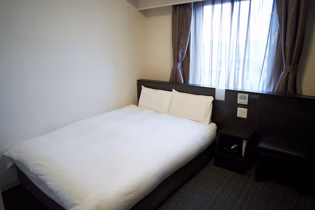 Comfort Double Room, Smoking (16.8-17.9sqm)