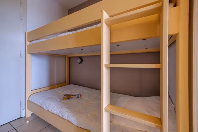 Studio with Sleeping Alcove and Air Conditioning (4 People)