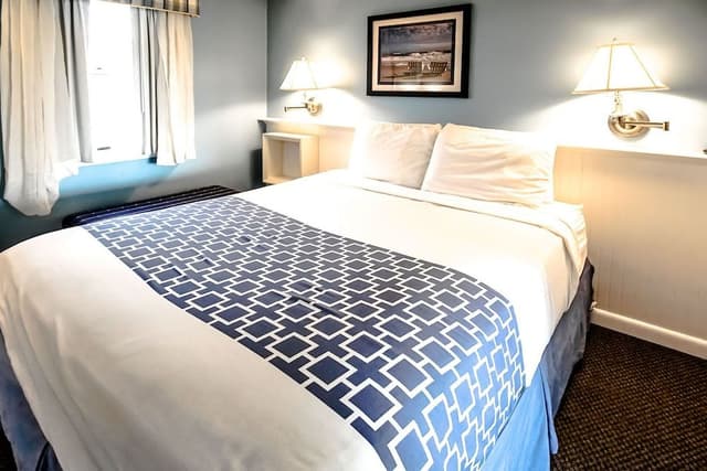 Standard Condo, 2 Bedrooms