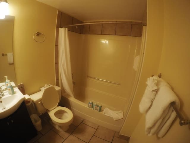 Suite, 1 Bedroom (Second Floor - Stairs Required)