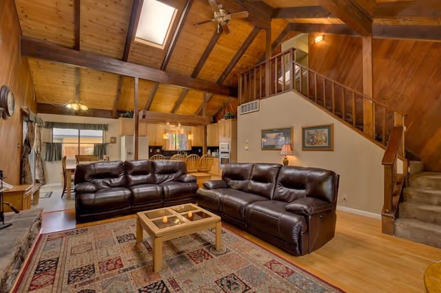 House, 6 Bedrooms