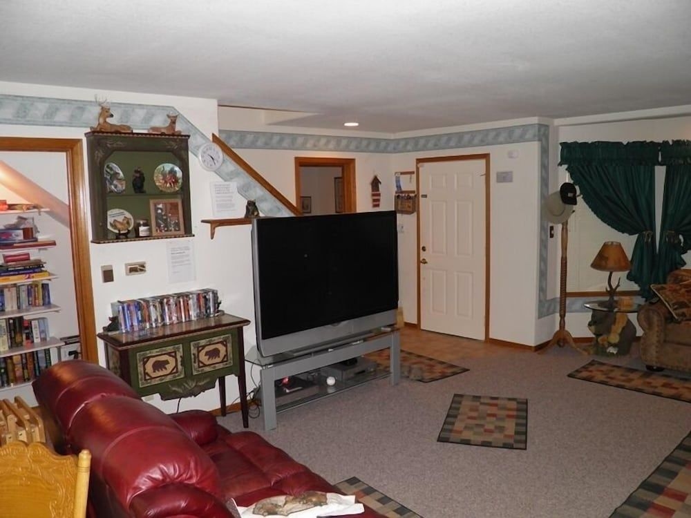 4019 Blackrock Road1