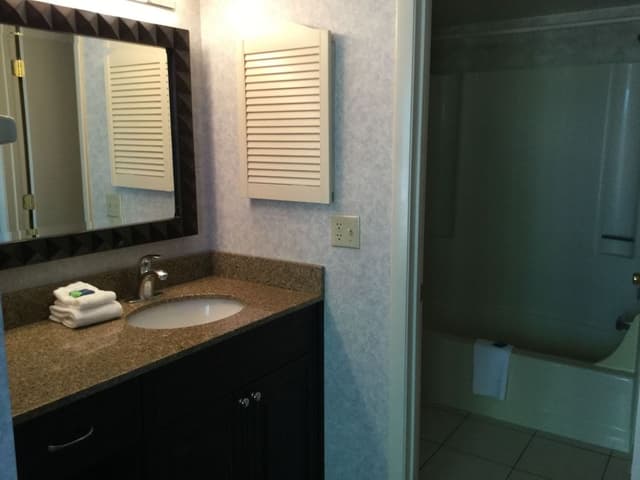 Townhome, 2 Bedrooms, Kitchen (3 Full Bathrooms)