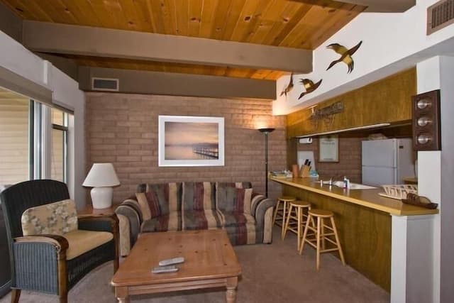 Condo, 3 Bedrooms