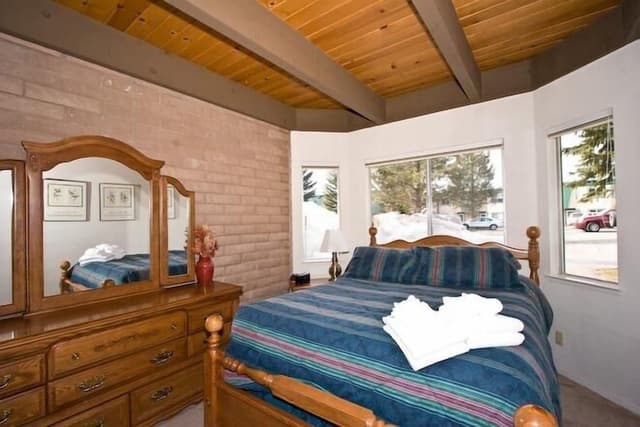 Condo, 3 Bedrooms