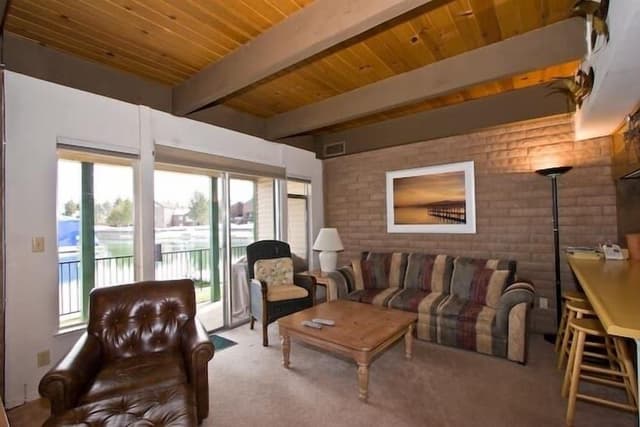 Condo, 3 Bedrooms