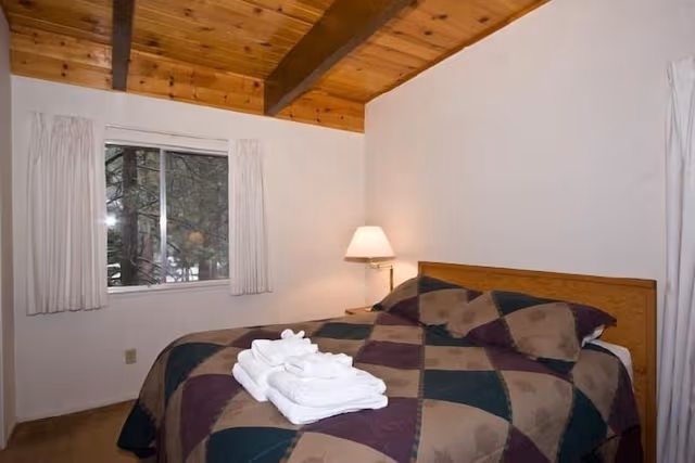 Cabin, 3 Bedrooms, 2 Bathrooms