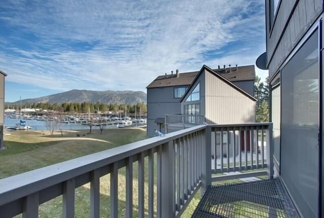 Condo, 3 Bedrooms, Lakeside