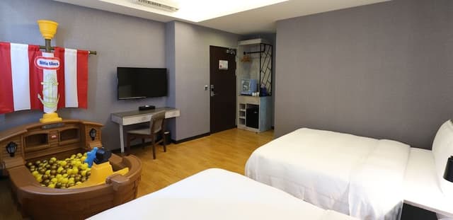 Senior Quadruple Room