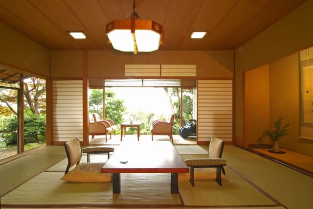 Standard Japanese Room (Meal at Restaurant)