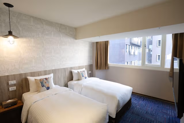 Standard Twin Room