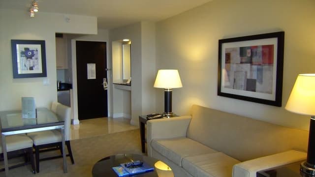 1brm King bed with Sofa bed, Balcony, Partial Canal View (1209)