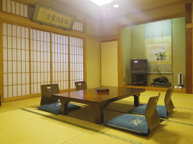 Quadruple Room, Non Smoking, Private Bathroom