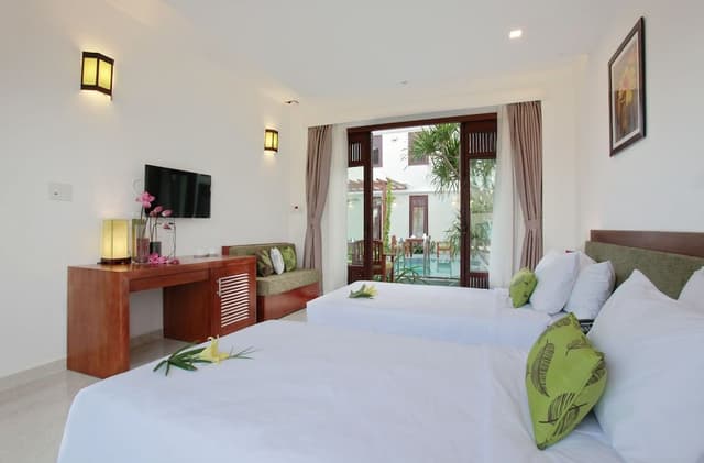 Deluxe Room, Balcony, Garden View