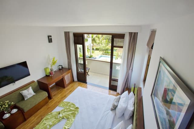 Deluxe Room, Balcony, Pool View