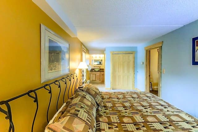Condo, 1 Bedroom