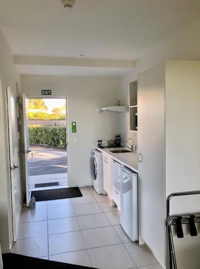 Deluxe Twin Room, Accessible, Partial Sea View