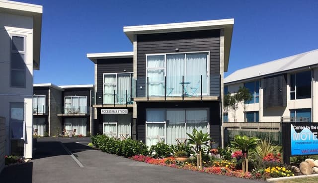 Deluxe Twin Room, Accessible, Partial Sea View