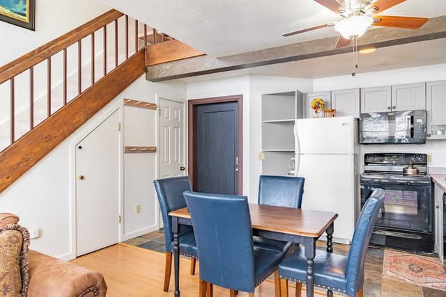 House (1 Bedroom)