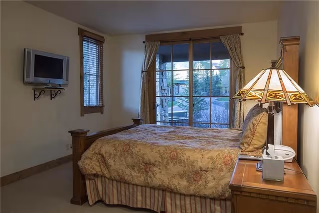 Condo, Multiple Beds