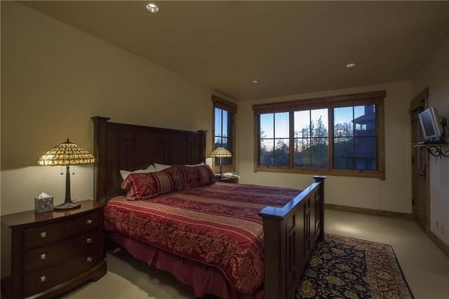 Condo, Multiple Beds