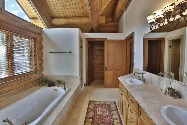 House, Multiple Beds (Sundance Grand Overlook)