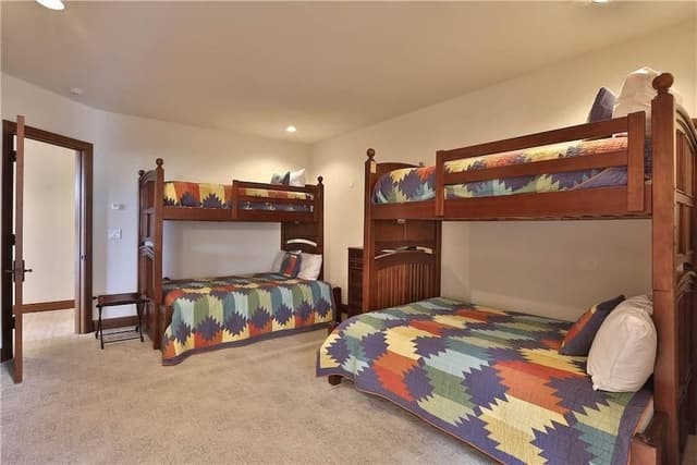 House, Multiple Beds (Sundance Grand Overlook)