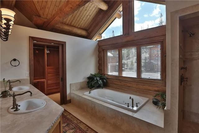 House, Multiple Beds (Sundance Grand Overlook)