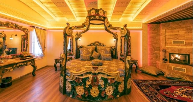 Queen Room
