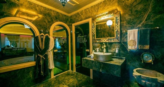Queen Room