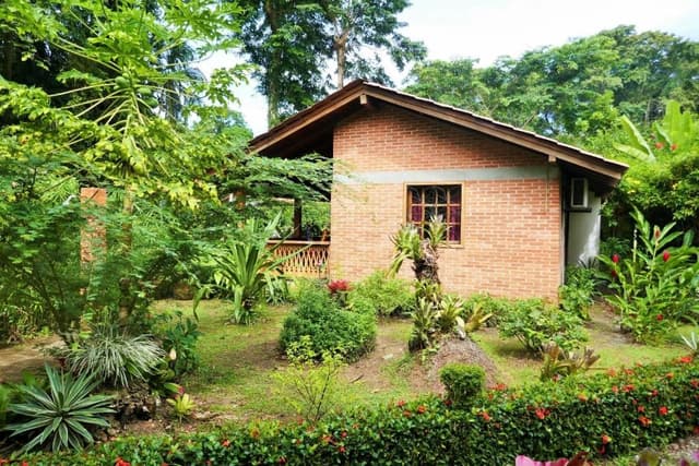 Bungalow with Sea View